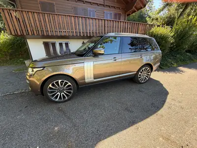 Land Rover Range Rover 4.4 SDV8 Autobiography — Luxury SUV avec historique complet et équipements premium — Detail