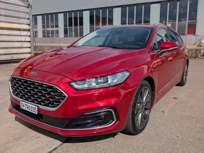 Ford Mondeo 2.0 HEV 187 Vignale — Break hybride économe, entretien complet — vue extérieure
