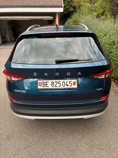 Škoda Kodiaq 2.0 TDI 190 DSG Scout — 7 places, diesel performant, sans sinistre — side view