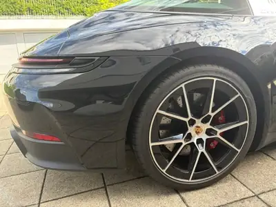 Porsche 911 Targa 4S — Cabriolet élégant, 480 ch et seulement 2200 km — Miniature 12