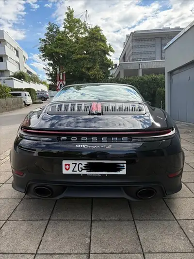 Porsche 911 Targa 4S — Cabriolet élégant, 480 ch et seulement 2200 km — Miniature 11