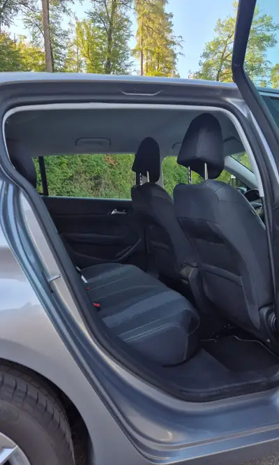 Peugeot 308 1.2 PureTech 130 — Berline dynamique, 36'000 km seulement — Miniatura 10