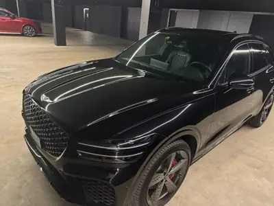 Genesis GV70 2.5T Sport — SUV premium 304 ch, très faible kilométrage — Innenraum