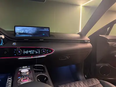 Genesis GV70 2.5T Sport — SUV premium 304 ch, très faible kilométrage — Miniatur 10