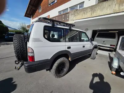 Toyota Land Cruiser 3.0 TD LX — Le SUV 4x4 indestructible, 309'000 km d'histoire — côté