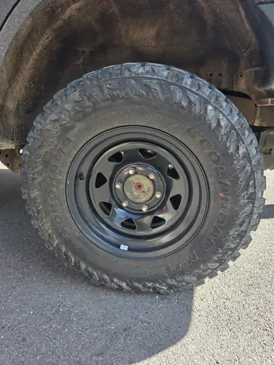 Toyota Land Cruiser 3.0 TD LX — Le SUV 4x4 indestructible, 309'000 km d'histoire — Miniature 12