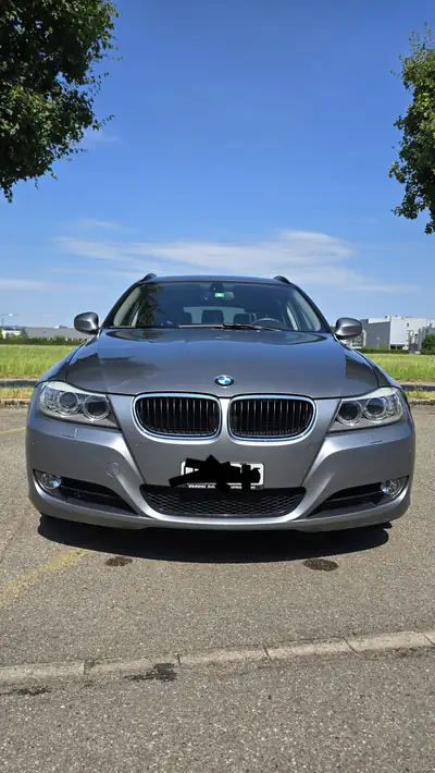 BMW 318i Dynamic Edition — Break élégant, 143 ch et faible consommation — Außenansicht
