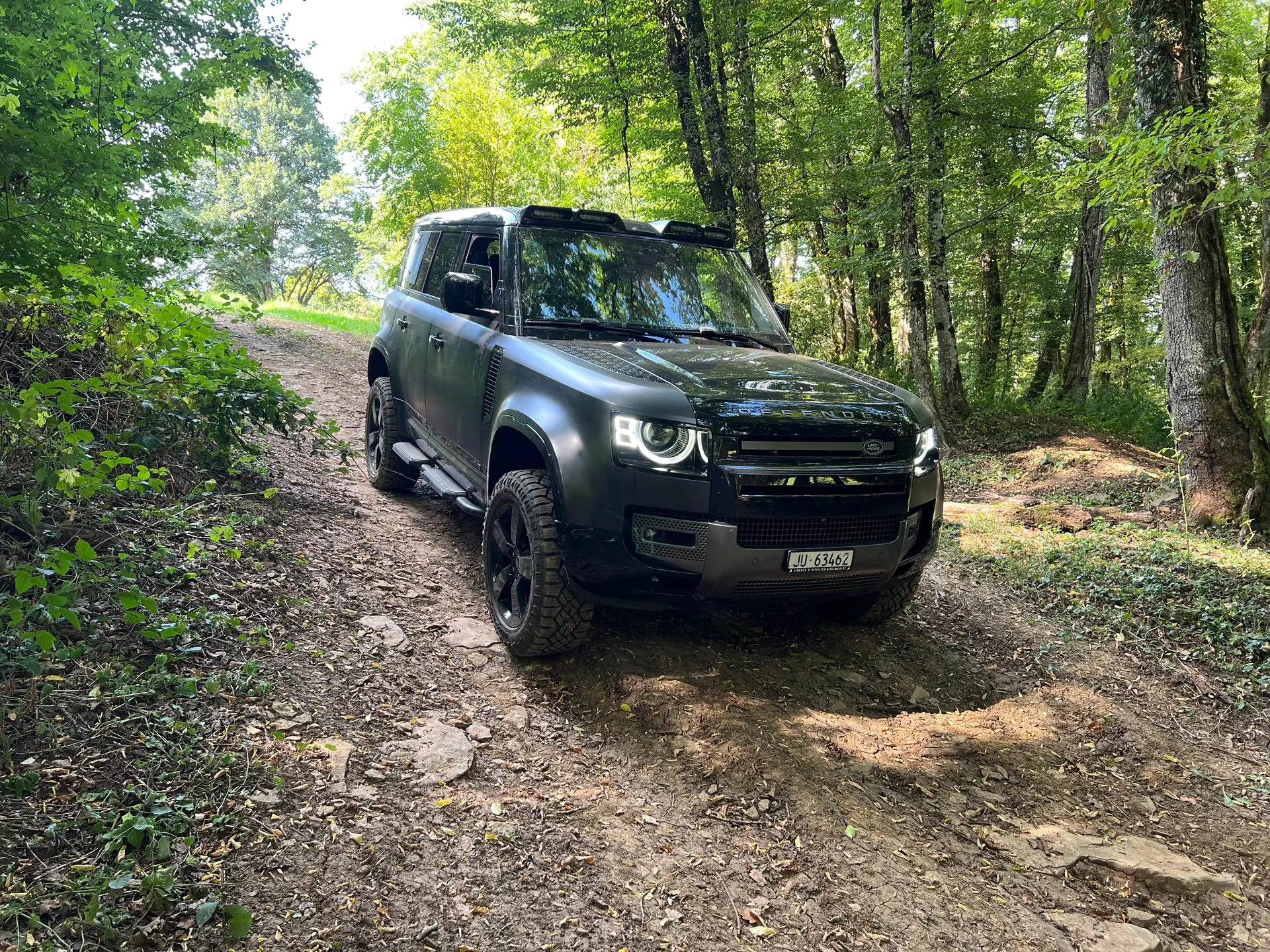 Land Rover Defender 2022 occasion Cornol — 2