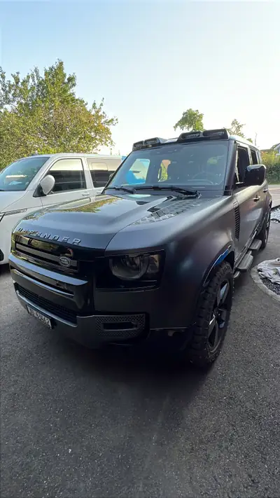 Land Rover Defender 5.0 V8 SC Carpathian Edition — SUV sportif 525 ch, 70'000 km seulement — cruscotto