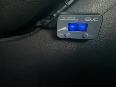 Ford Ranger 2.0 EcoBlue 4x4 Raptor — Pick-up robuste, sans accident, 71 500 km — Miniatura 9