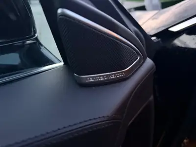 Mercedes-Benz CLS 350 CDI 4Matic — Élégance berline, polyvalence break et efficacité diesel — Miniature 15
