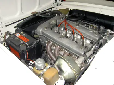 Alfa Romeo 1750 GTV (1ère Série) 1969 — Coupé sportif vintage en excellent état, 61'000 km — Miniatura 14