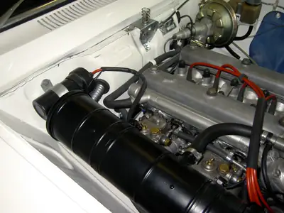 Alfa Romeo 1750 GTV (1ère Série) 1969 — Coupé sportif vintage en excellent état, 61'000 km — Miniatura 16