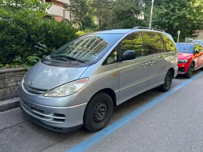 Toyota Previa 2.4 Linea Luna — Monospace fiable pour famille nombreuse, 184'000 km — vista esterna