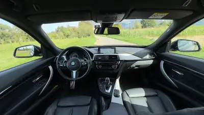 BMW 320 Gran Turismo 320d xDrive Pack M — Diesel performant, 4 roues motrices, sans sinistre — tableau de bord