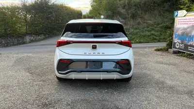 CUPRA Born Electric — Compacte électrique performante, 74 000 km, toit panoramique — cruscotto