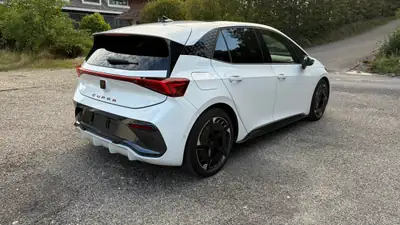 CUPRA Born Electric — Compacte électrique performante, 74 000 km, toit panoramique — dettaglio