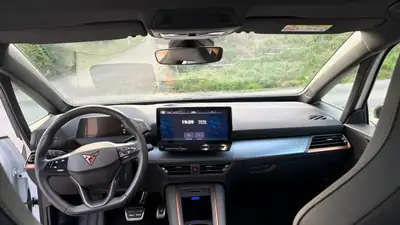 CUPRA Born Electric — Compacte électrique performante, 74 000 km, toit panoramique — Miniatura 13