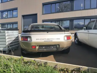 Porsche 928 S 4.7 — Coupé sport légendaire, moteur atmosphérique, historique sans sinistre — Miniatur 8