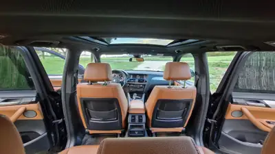 BMW X3 35i xDrive M Sport — Dynamique et robuste, 93 000 km seulement — vista posteriore