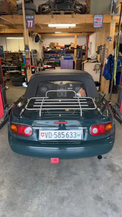 Mazda MX-5 NA 1.6i-16V — Le roadster iconique des années 90, authentique et amusant — tableau de bord