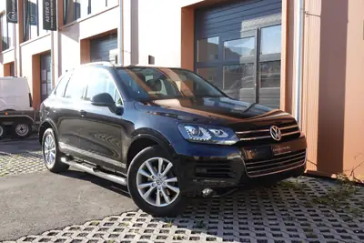 VW Touareg 3.0 TDI — SUV premium diesel, attelage 3500 kg, intérieur cuir — arrière