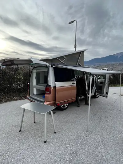 VW T5 2.0 TDI 180 Ch — Utilitaire robuste, 4 places, sans sinistre — vue extérieure