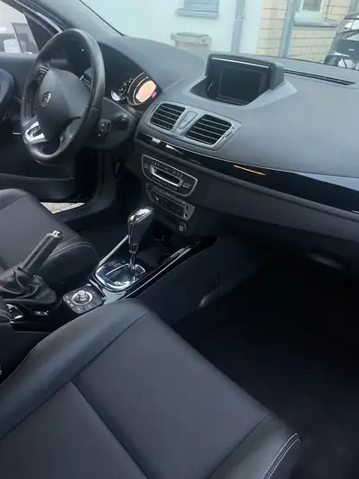 Renault Mégane 1.5 dCi Swiss Edition EDC — Break économique, entretien réduit — Armaturenbrett