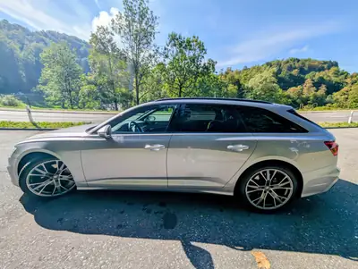 Audi A6 45 TFSI Sport Quattro — Break premium hybride, 54 000 km seulement — Miniature 13