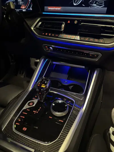 BMW X6 M50i — SUV coupé haute performance, 530 ch et seulement 46 000 km — Miniature 7