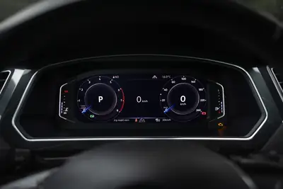 Volkswagen Tiguan Allspace 2.0 TSI Highline — SUV 7 places, 220 PS, sans accident — Miniature 9