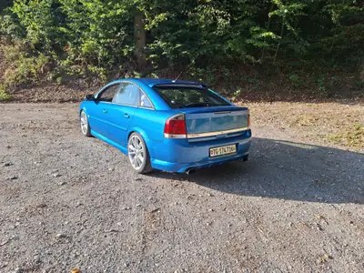 Opel Vectra 2.8 V6 Turbo OPC — Berline sportive 255 ch, sans sinistre — Heckansicht