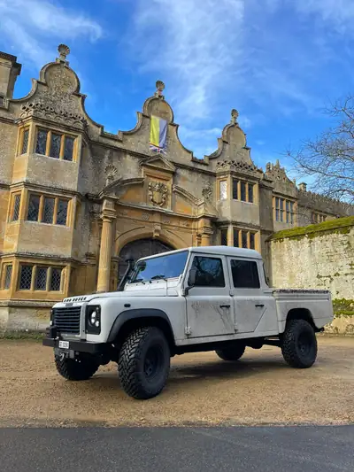 Land Rover Defender 130 TD5 — Pickup légendaire, 110'000 km, moteur diesel robuste — Miniatura 8