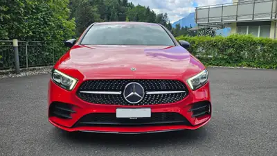 Mercedes-Benz A 200 AMG Line — Berline compacte sportive, boîte DCT révisée — Miniatura 7