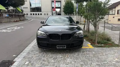 BMW 730d xDrive — Berline de prestige diesel, 181 000 km, transmission intégrale — côté
