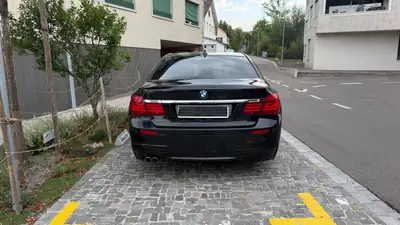 BMW 730d xDrive — Berline de prestige diesel, 181 000 km, transmission intégrale — intérieur
