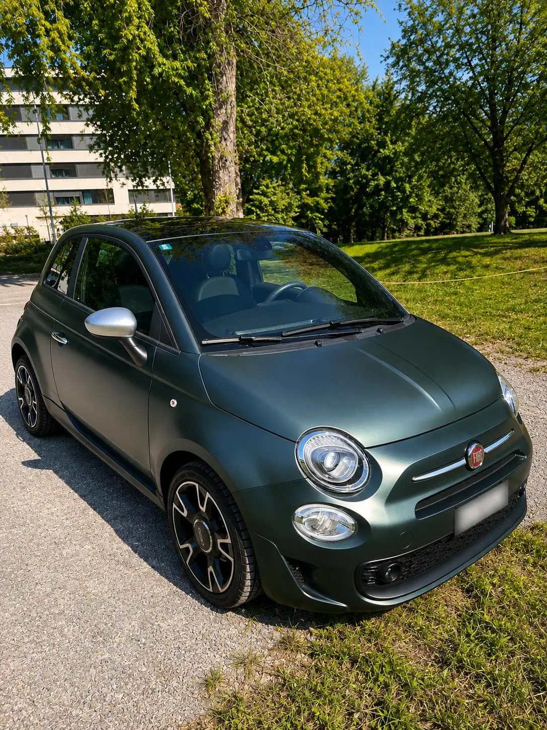 Fiat 500 2021 — L'icône urbaine aux teintes élégantes, moteur hybride léger