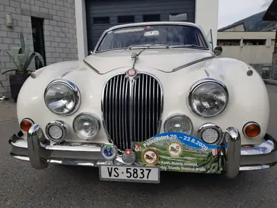 Jaguar MK 2 3.8 lt 220PS — Chef-d'œuvre britannique de 1962, kilométrage d'exception — vue extérieure
