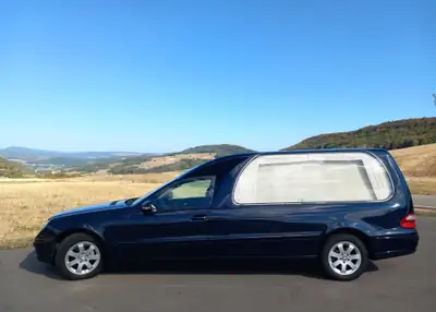 Mercedes-Benz E 280 CDI — Berline diesel performante, 93 500 km seulement — vista esterna