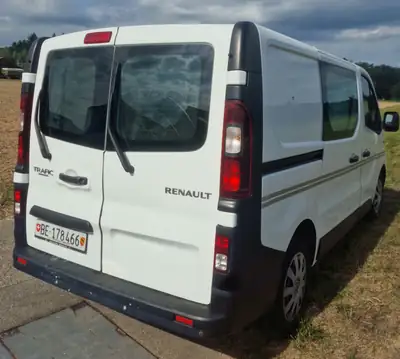 Renault Trafic 1.6 dCi 115 — Utilitaire fiable, 231 000 km, sans sinistre — Heckansicht