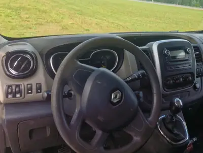 Renault Trafic 1.6 dCi 115 — Utilitaire fiable, 231 000 km, sans sinistre — Innenraum