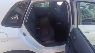 Citroën C4 Picasso 1.4 VTi — Monospace familial compact, entretien économique — Miniature 8