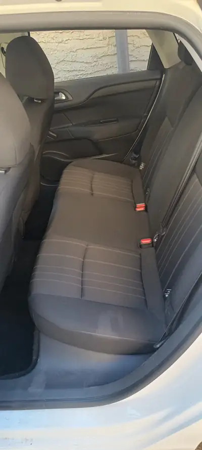 Citroën C4 Picasso 1.4 VTi — Monospace familial compact, entretien économique — Miniature 10