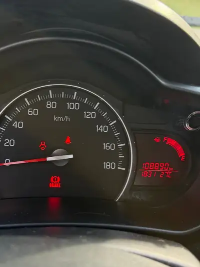 Suzuki Celerio 1.0 Unico 2016 — Citadine économique, sans accident, entretien minime — détail