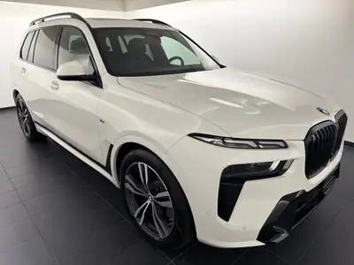 BMW X7 xDrive 48 40d M Sport Pro 2025 — SUV 7 places hybride diesel, première main — interni