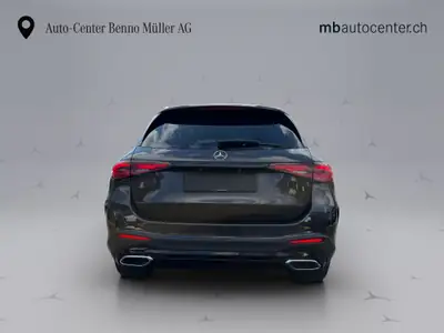 Mercedes-Benz GLC 220 d AMG Line 4Matic — SUV diesel hybride, 4×4 performant et économe — interni