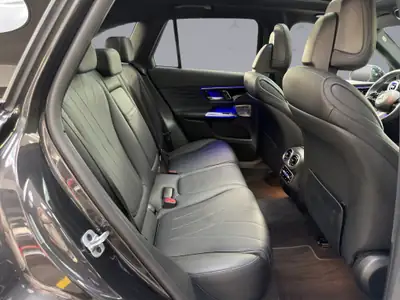 Mercedes-Benz GLC 220 d AMG Line 4Matic — SUV diesel hybride, 4×4 performant et économe — Miniatura 15