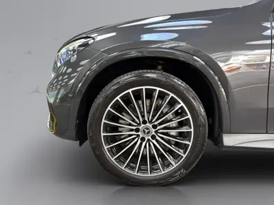 Mercedes-Benz GLC 220 d AMG Line 4Matic — SUV diesel hybride, 4×4 performant et économe — Miniatura 19
