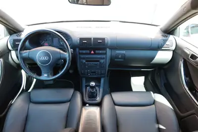 Audi S3 Quattro 225 ch — Sportive allemande authentique, cuir intégral, origine garantie — Miniatur 11