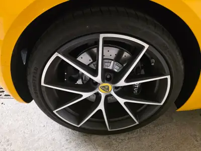 Lotus Emira 3.5 V6 First Edition — Sportive britannique mythique, 1300 km seulement — Detail